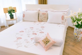 King size duvet cover embroidered with  hydrangea flower